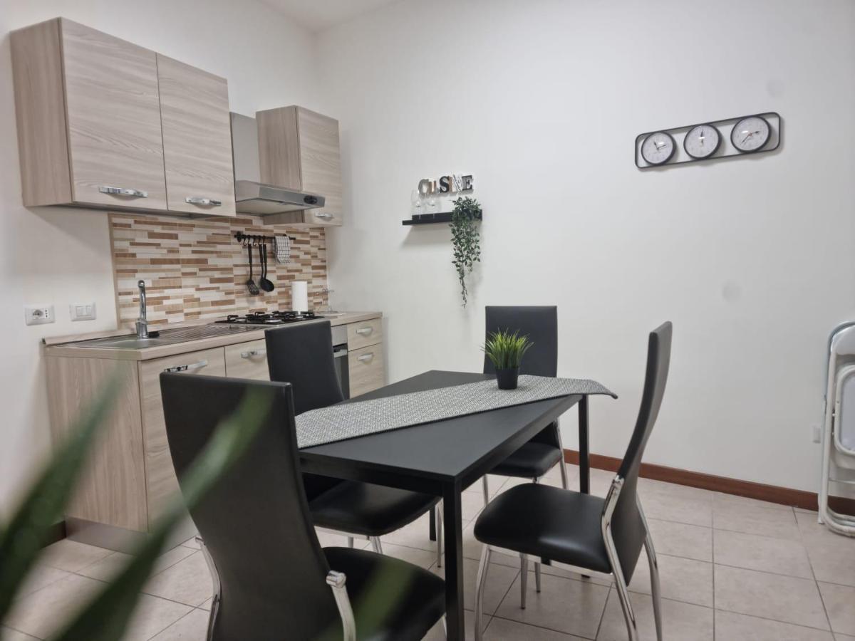 Laura Four Apartment Месина Екстериор снимка