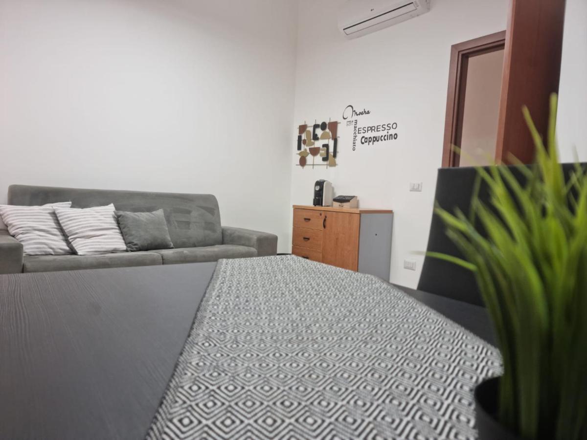 Laura Four Apartment Месина Екстериор снимка