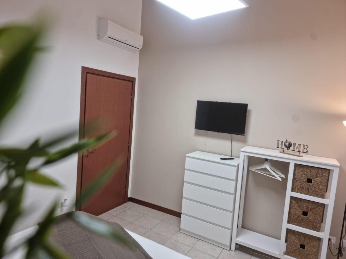 Laura Four Apartment Месина Екстериор снимка