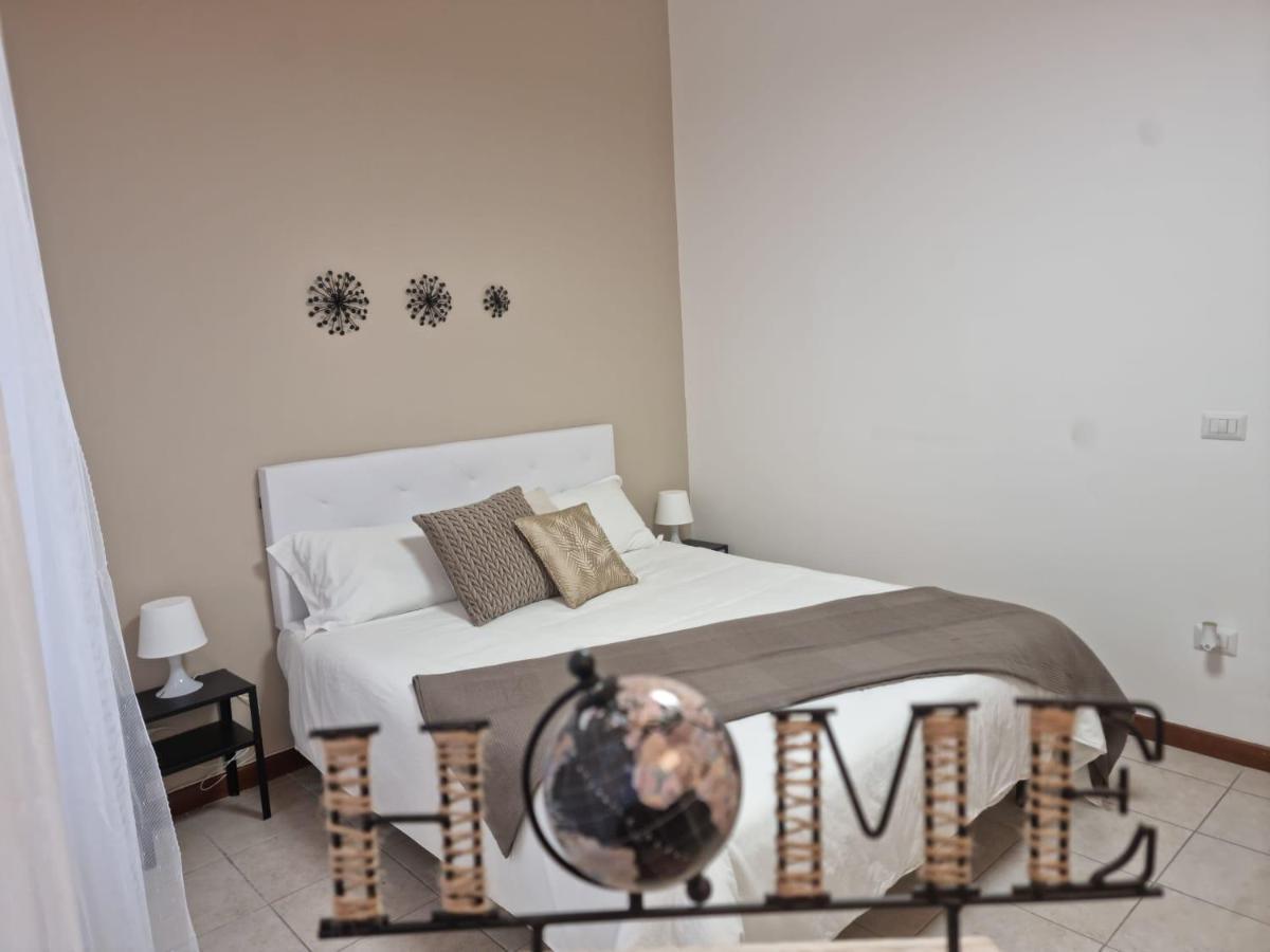 Laura Four Apartment Месина Екстериор снимка